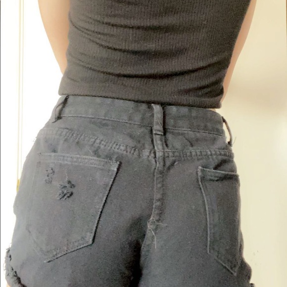 black ripped jean shorts - Picture 2 of 4